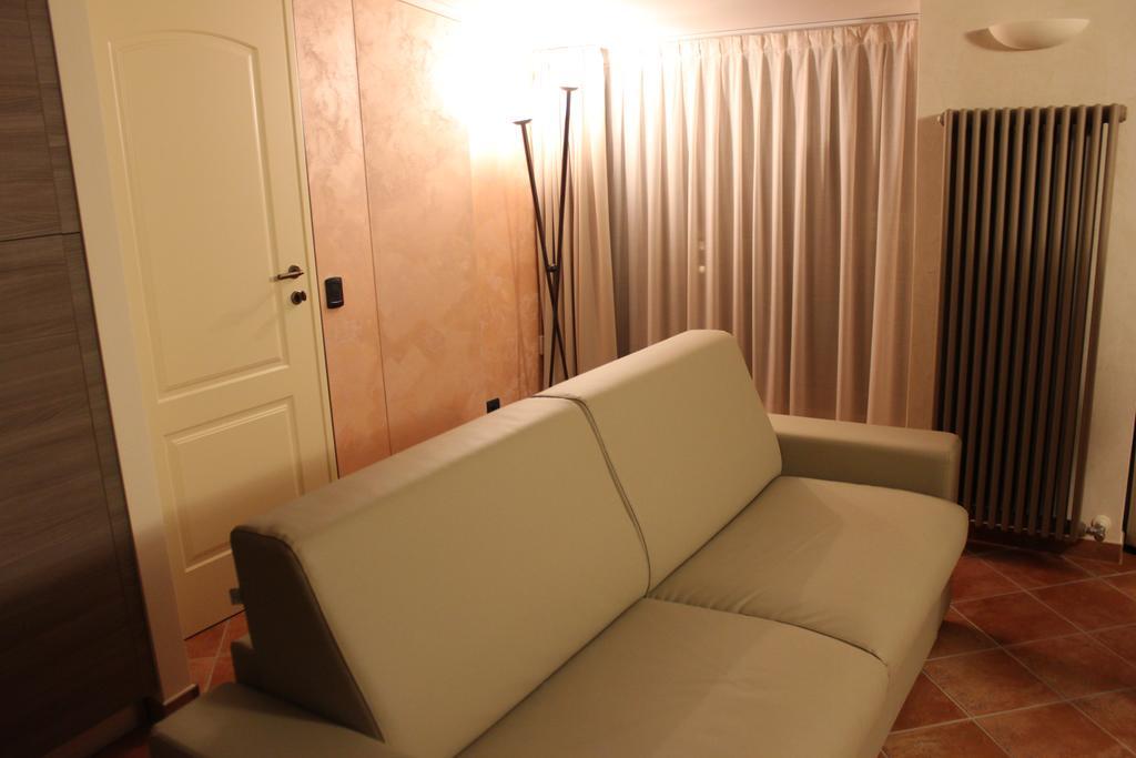 Hostel Del Gal กลูซาเน ภายนอก รูปภาพ